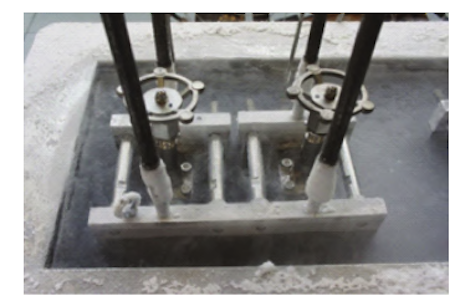 Cryogenic globe valve after 1 h of immersion