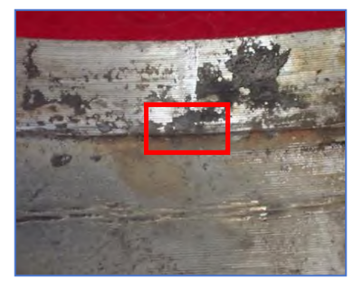 Macroscopic morphology of the stepped inner wall of the upper pin sleeve Macroscopic morphology of the stepped inner wall of the upper pin sleeve