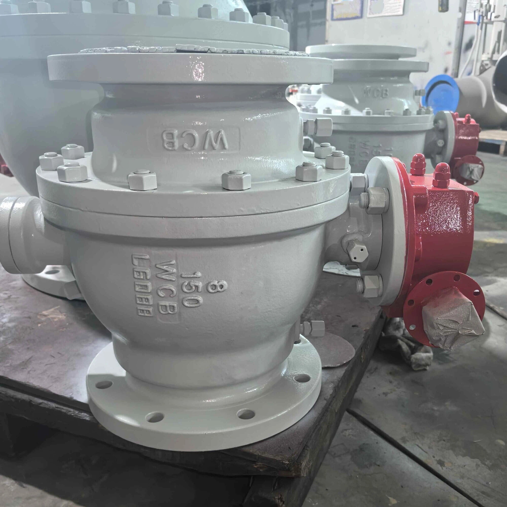 2 Piece Split Ball Valve, ASTM A216 WCB, 8 IN, 150 LB, Gear