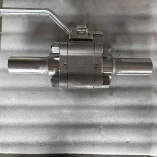 API 608 Ball Valve, 3 Piece, ASTM A182 F304, 2 Inch, 800 LB