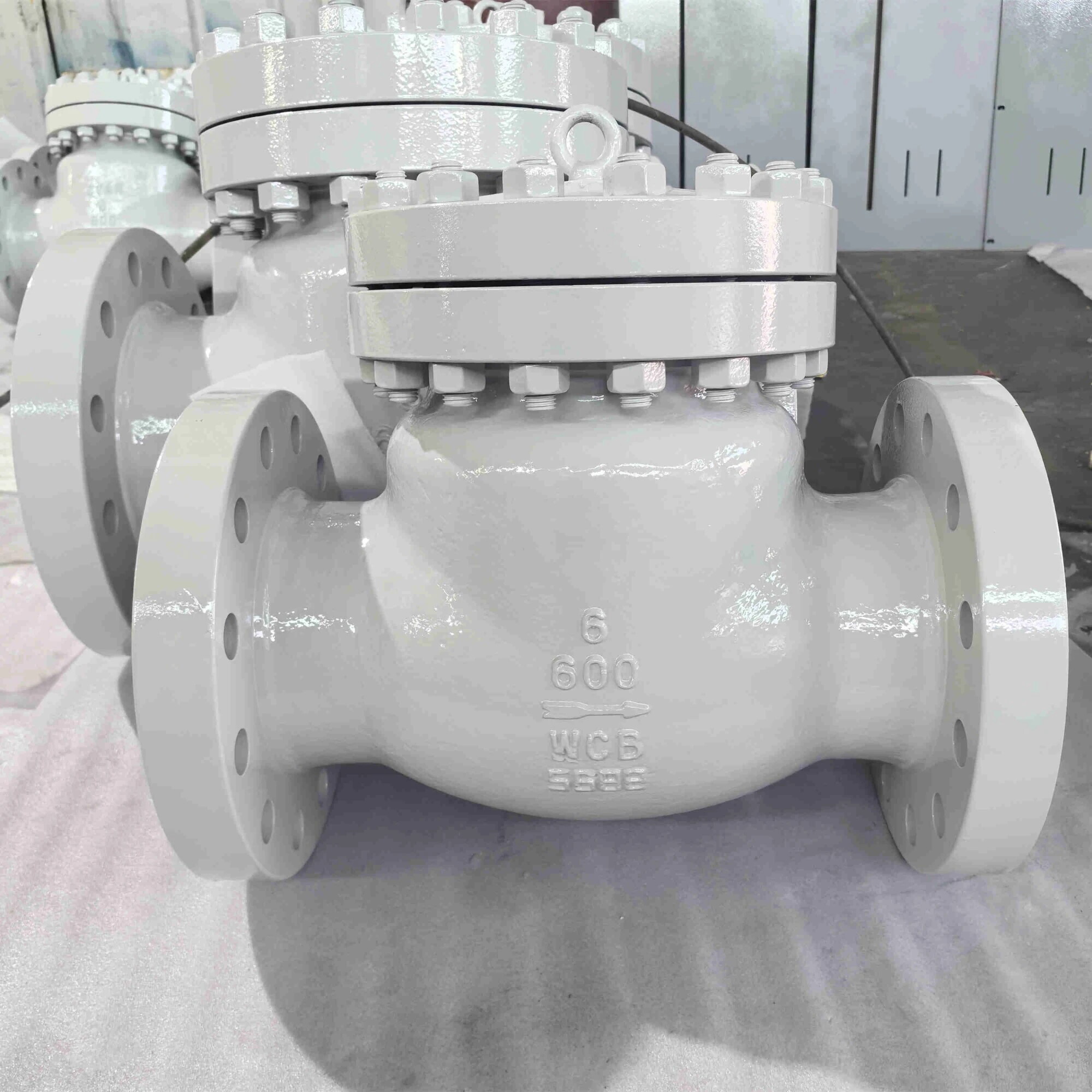 Integral Flange Check Valve, BS 1868, A216 WCB, 6 IN, 600 LB