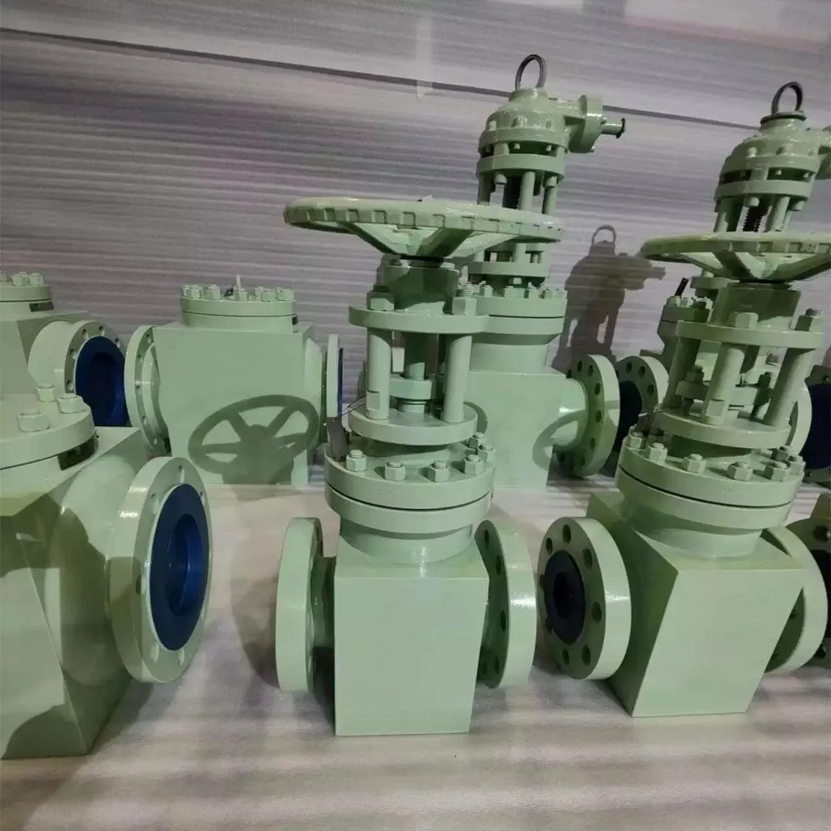 API 602 Gate Valve, ASTM A105, 1-1/2 Inch, Class 150 LB, RF - Weldon