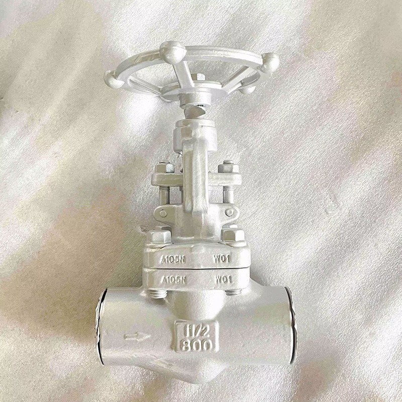 ASTM A105N Globe Valve, Reduced Bore, 1-1/2 Inch, 800 LB, SW