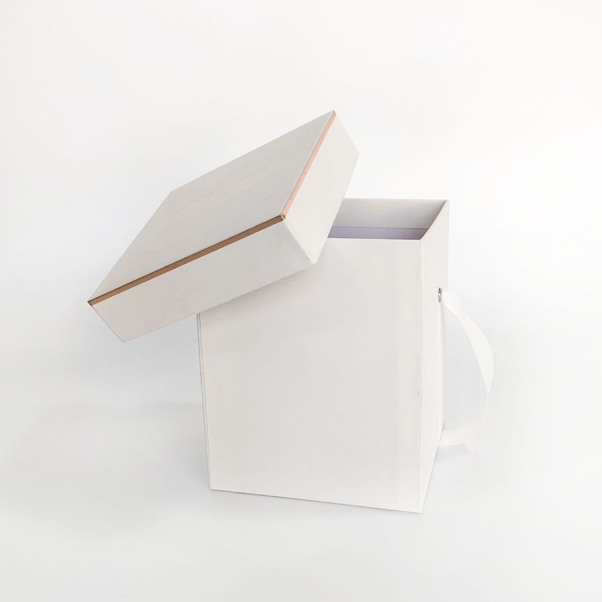 White Paper Box With Lid