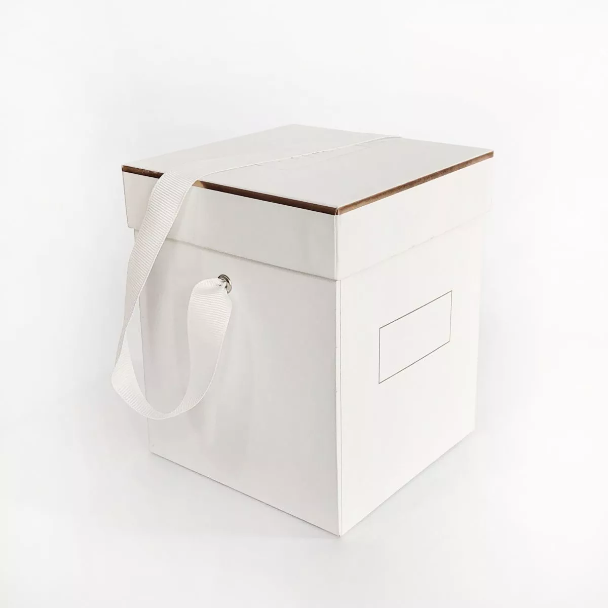 PB044 White Deluxe Gift Boxes