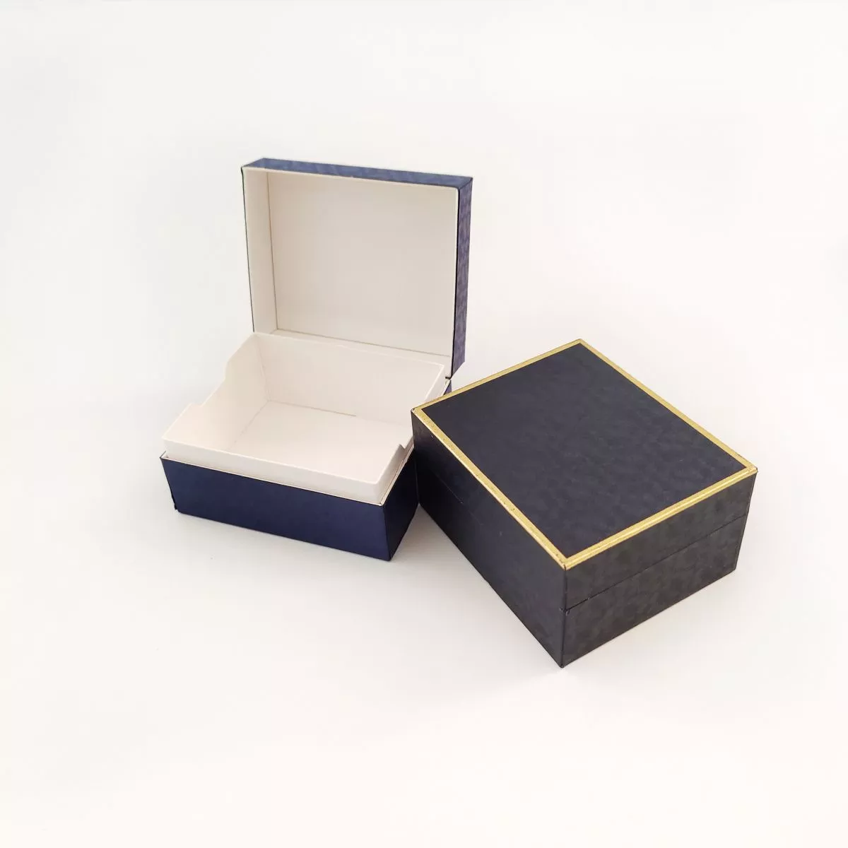 PB055 Square Simple Paper Package Gift Cardboard Customized Packaging Box Personilized Product Carton