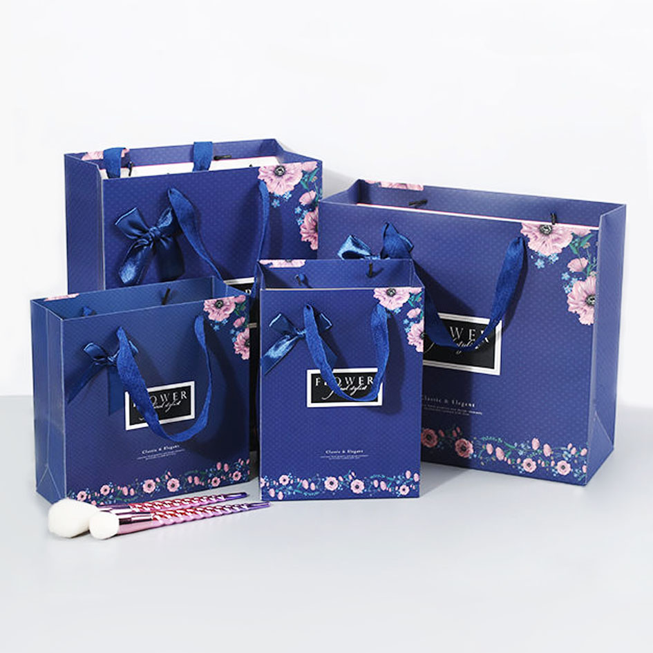 Custom Printed Gift Bags Wholesale