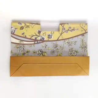Apparel Paper Shopping Bag with Acrylic Handles