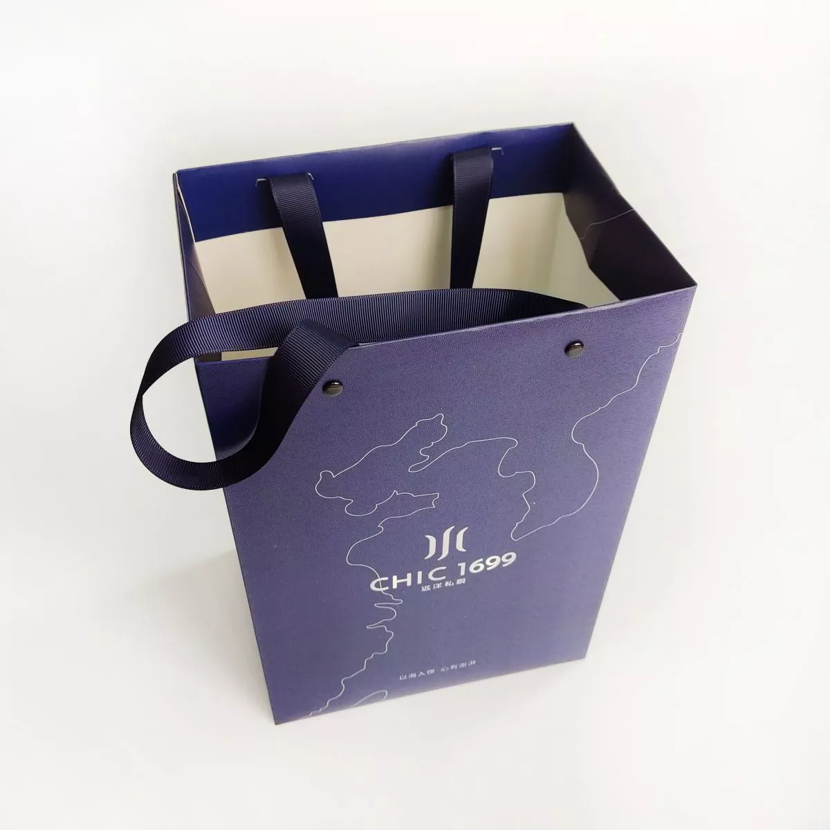 GB023 Paper Gift Bags