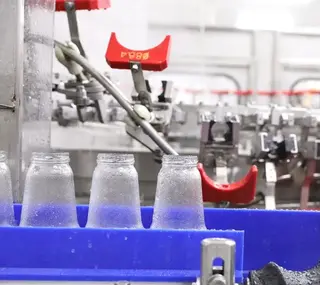 Automatic Fruit Pulp Filling Machine, 350-1500 ML/Bottle