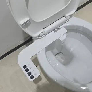 OEM/ODM Minimalist Bidet Toilet Attachment Sanitary Ware Ultra-Slim Bidet Non Electric Toilet Bidet Easy-to-Use