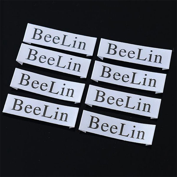 Side Folded Personalized Satin Printed Neck Label