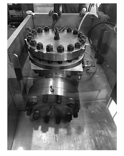 Floating pre-tightening packing test setup Floating pre-tightening packing test setup