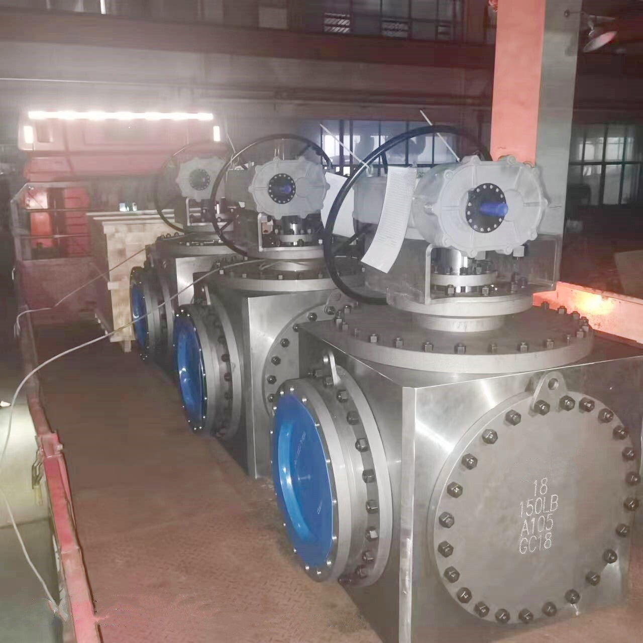 150 LB Ball Valve, 18 IN, API 6D, ASTM A105, Bolted Bonnet, RF