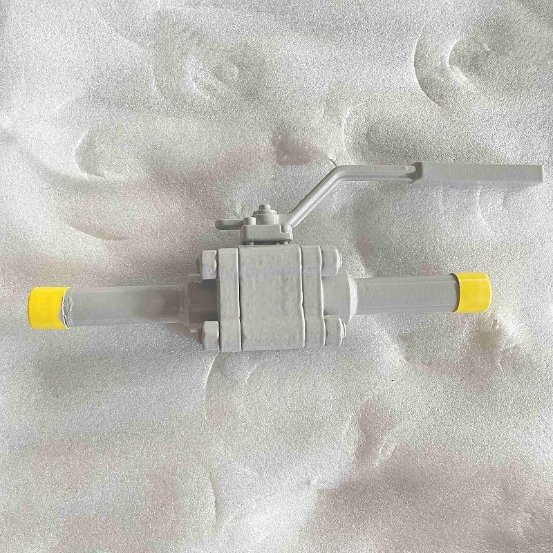 ASTM A105N Floating Ball Valve, 3/4 Inch, 800 LB, API 608