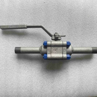 ASTM A105N Three-piece Ball Valve, 1/2 Inch, 800 LB, API 608