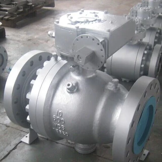 Integral Flanged Ball Valve, 10 Inch, 600 LB, WCB, API 6D, RF