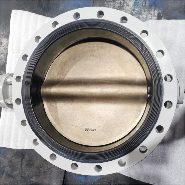 Ductile Cast Iron Center Line Butterfly Valve, 24 IN, 150 LB