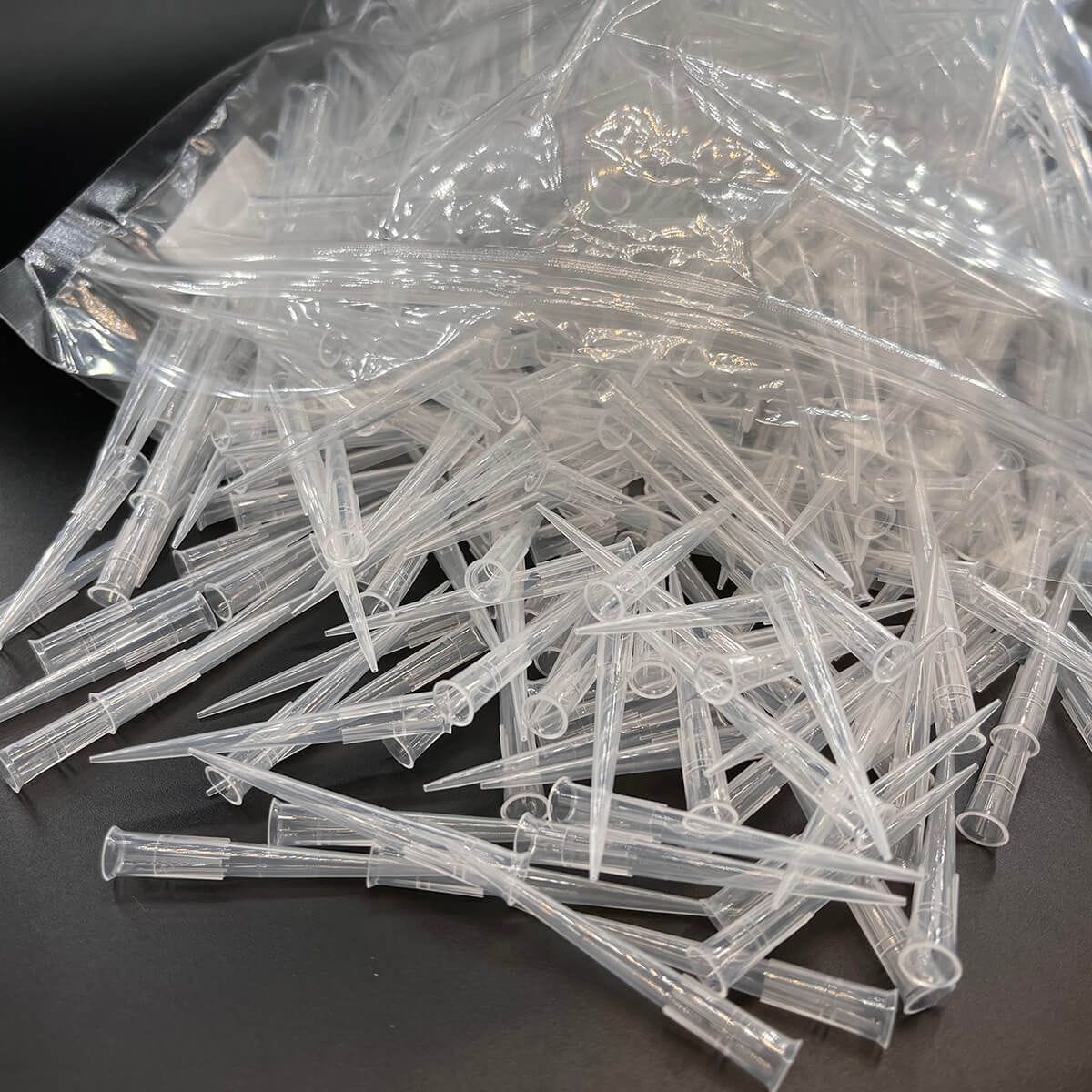 200µl Bulk PP Plastic Pipet Tips, Non-filtered