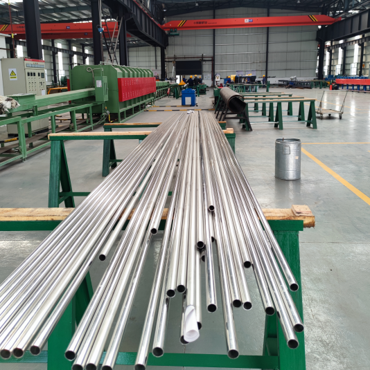 Pipe, ASTM B423 UNS N08825, DN25 x SCH40, ASME B36. 10M