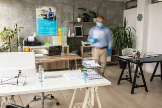 Low-Cost PM Sensors: Real-Time Indoor Air Quality Insights