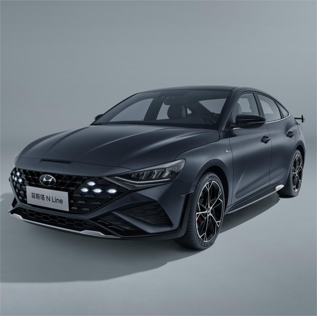 2023 Cars for Adults Lafesta Gasoline Car with 1.5t 200horsepower L4 LHD Car