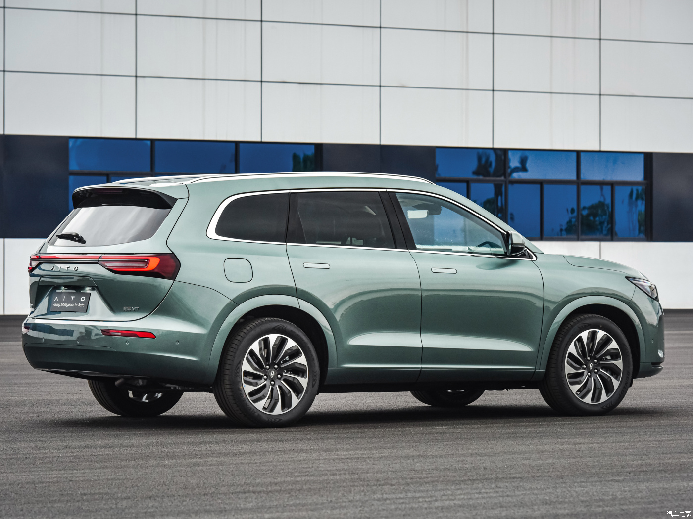 China Wholesale Price Aito M7 New Energy Vehicles Electricity Phev Hybrid Car Automobile Electric EV Car