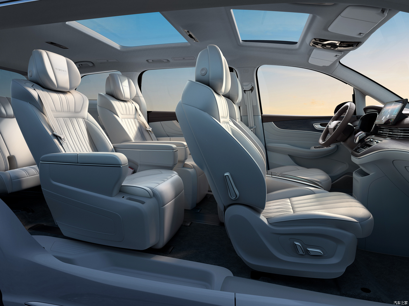 China Electric Car Roewe MPV Imax8 EV Vehicle 7 Seats Cars Electric Cars China Used Vehicles Electric Cars