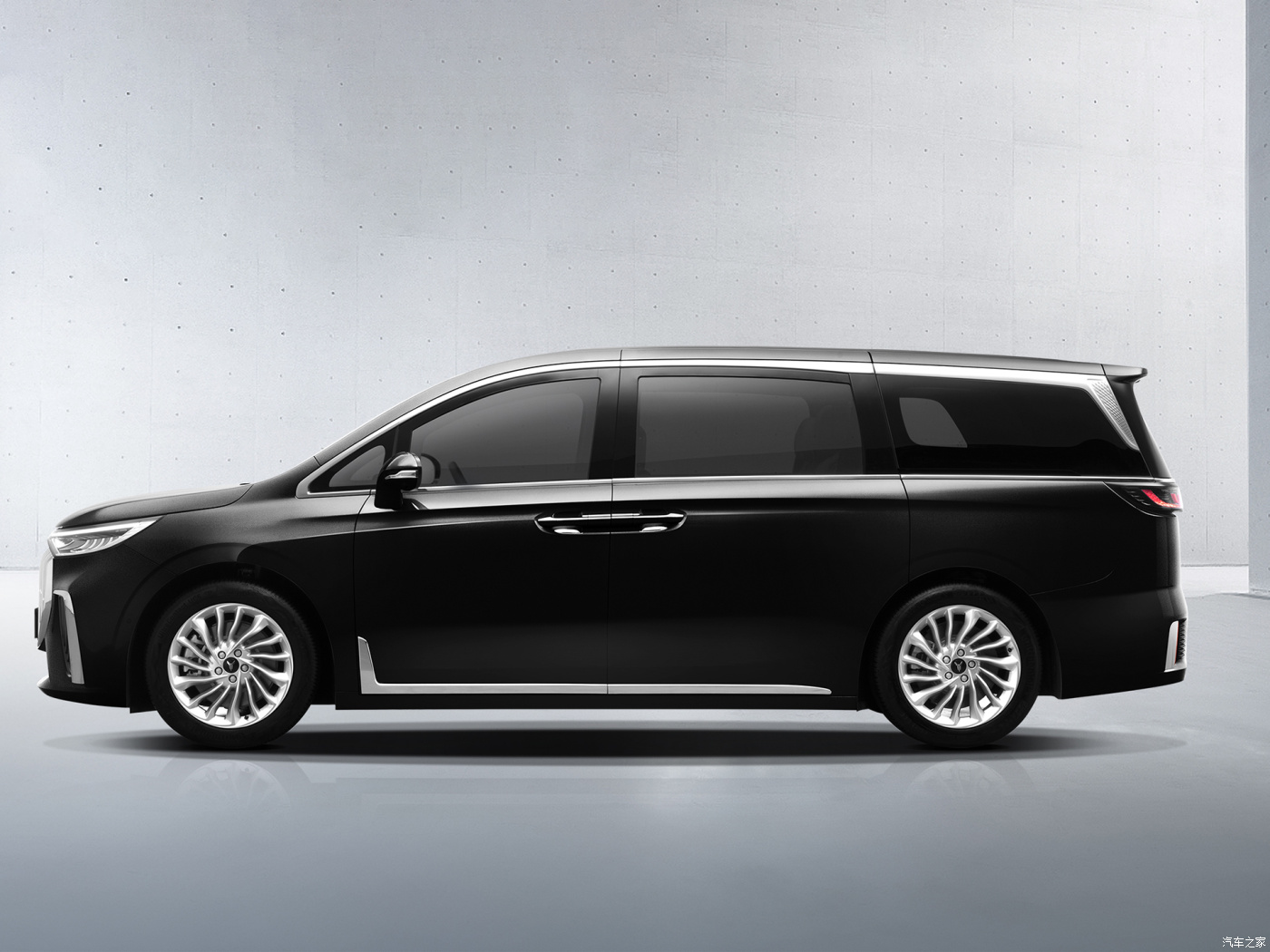 2023 New Voyah Dreamer Electric Vehicle Pure Energy Bev Car