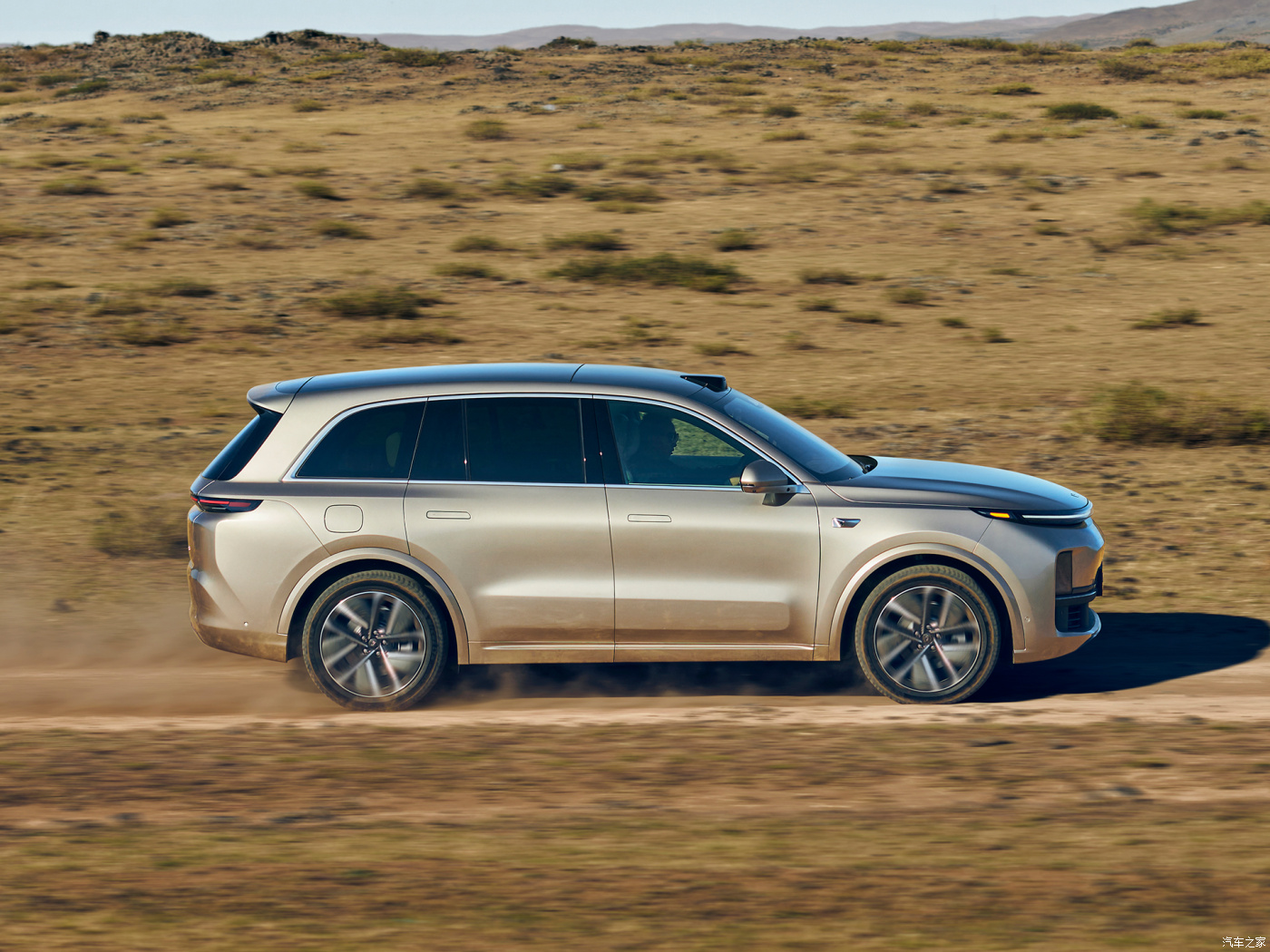 China LiXiang L8 phev Electric Car 2023  Left Hand Drive Electric Vehicle From China Electric Vehicle Long Battery Life  Used Car