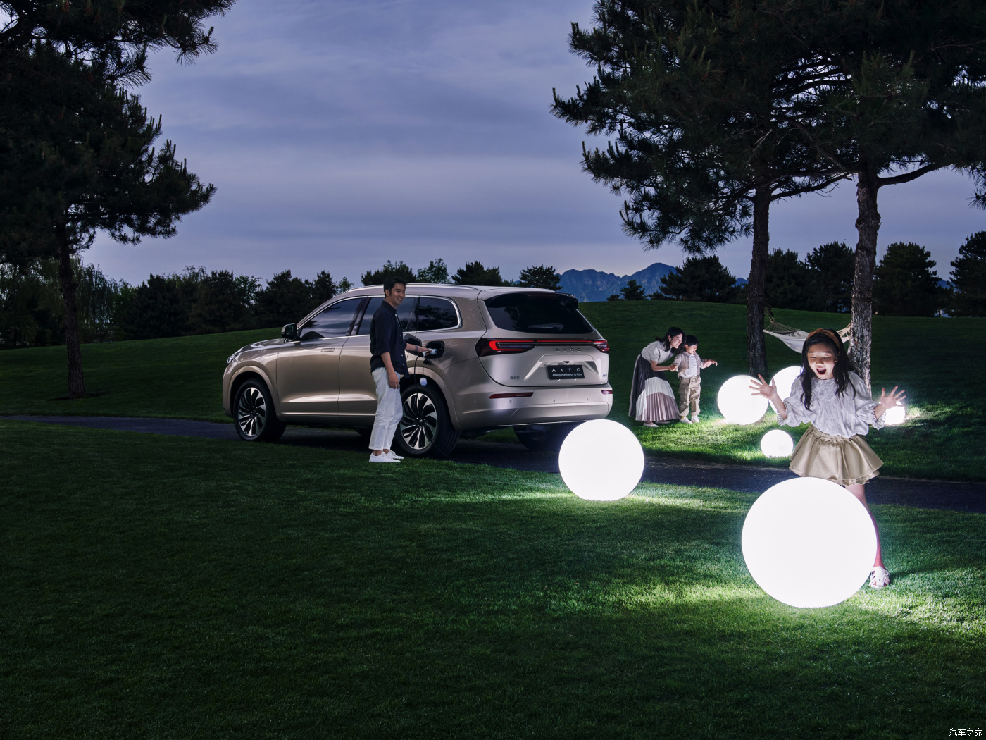 China Wholesale Price Aito M7 New Energy Vehicles Electricity Phev Hybrid Car Automobile Electric EV Car