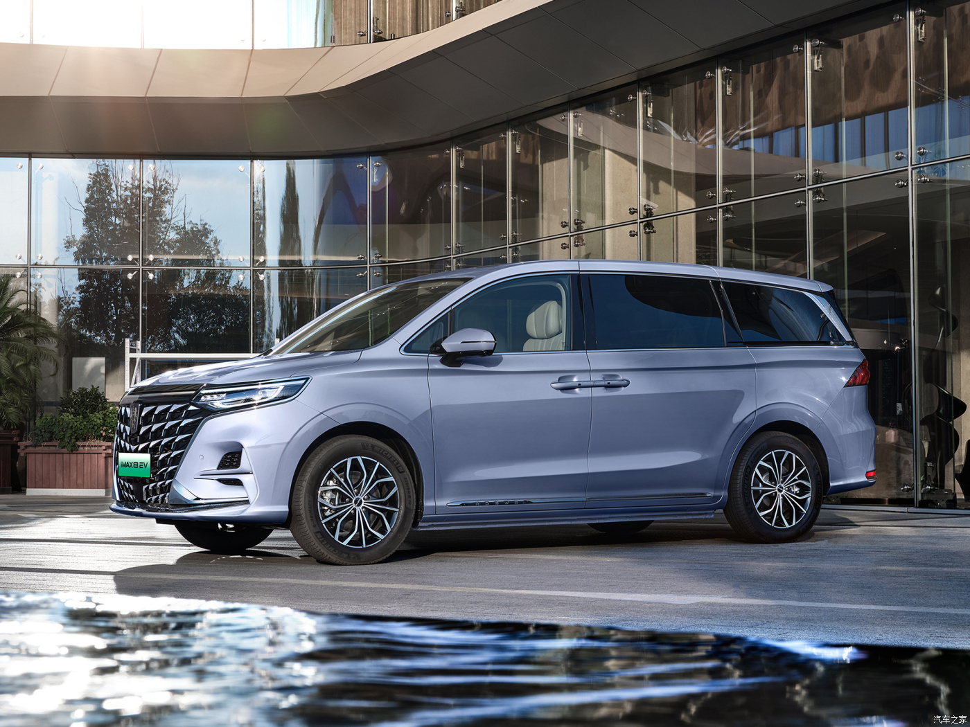 China Electric Car Roewe MPV Imax8 EV Vehicle 7 Seats Cars Electric Cars China Used Vehicles Electric Cars