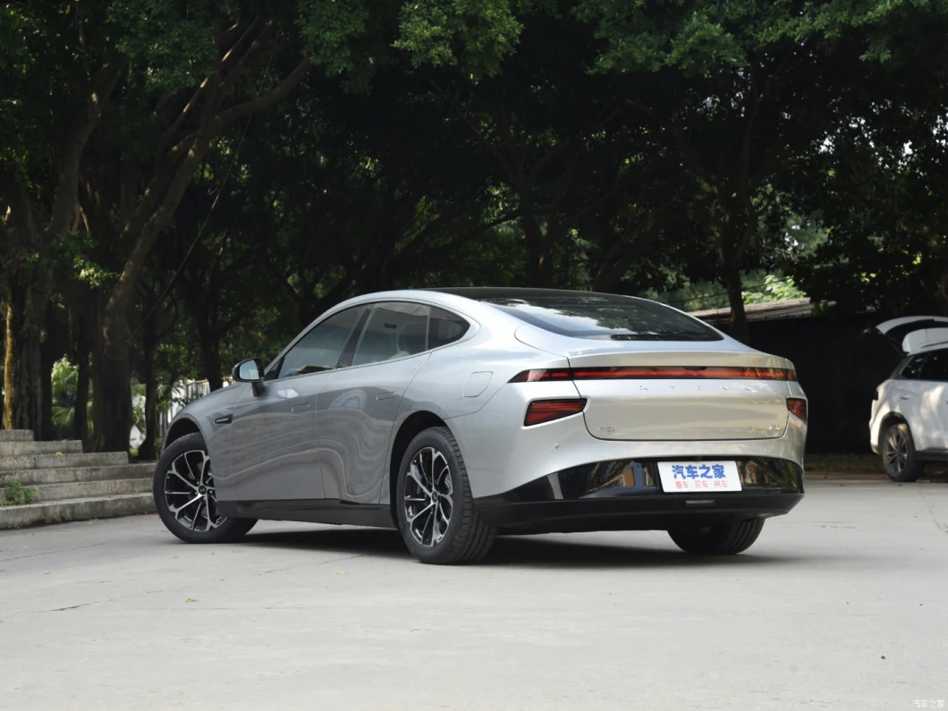 2022 Fashion Style of Xiaopeng Pure Electric 5seats Nedc 480km High Speed Xpeng P7 New Cars