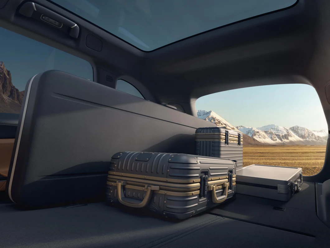 High Performance 2023 Xpeng G9 New Energy Vehicle 5 Seats 702km SUV Electric Cars