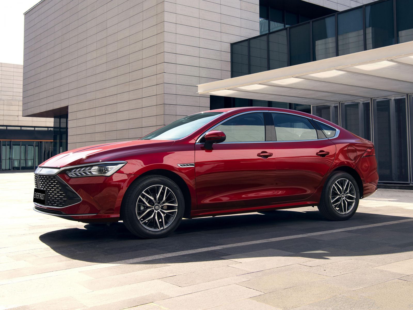 2023 Byd Qing Plus 4 Doors 5 Seats Sedan Pure Energy Electric Vehicle PHEV Car 2023 Byd Qing Plus 4 Doors 5 Seats Sedan Pure Energy Electric Vehicle PHEV Car