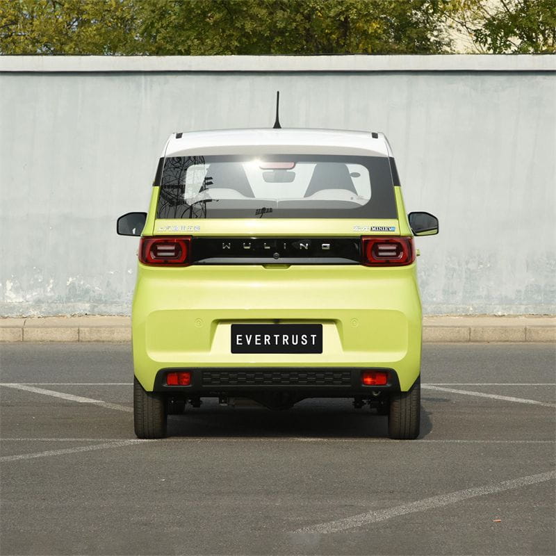 Hot Sale Wuling Hongguang Mini EV 300km Mini Electric Car