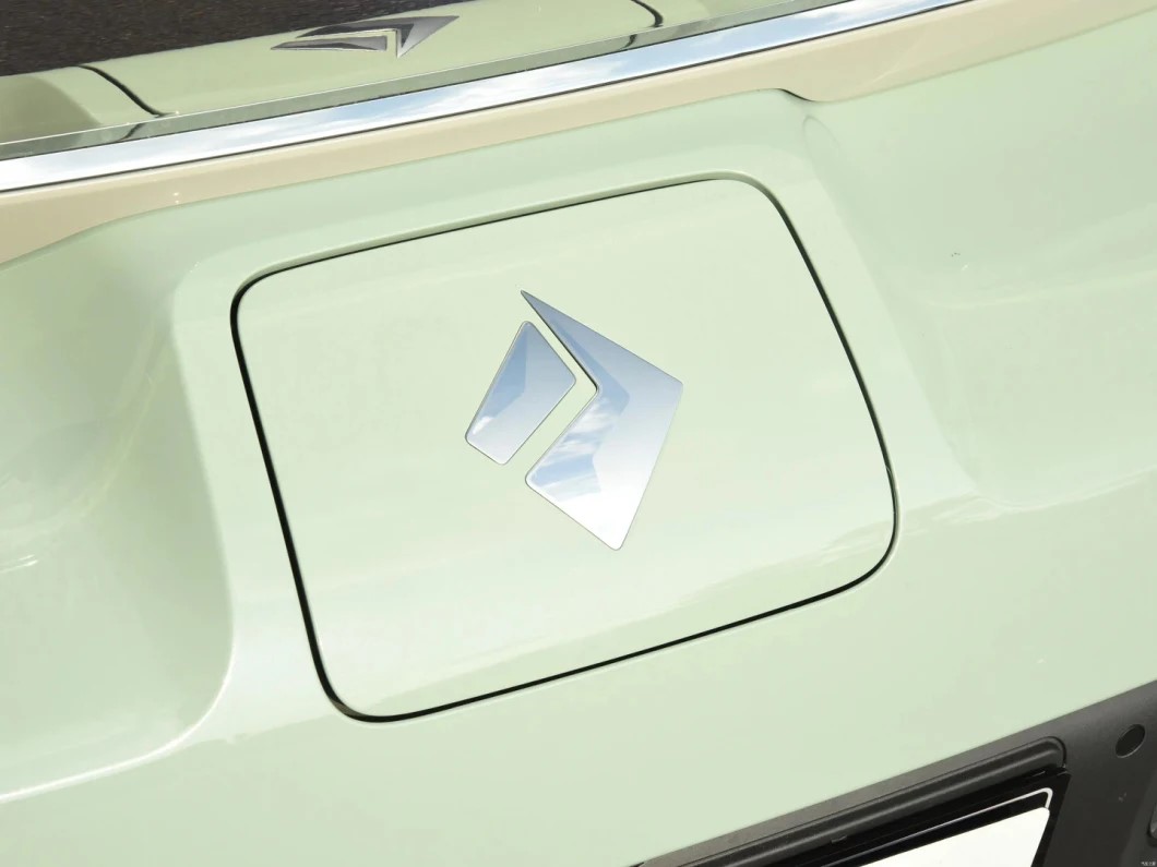 Mini Electric Car, 3 Doors, 4 Seats, 105 km/h