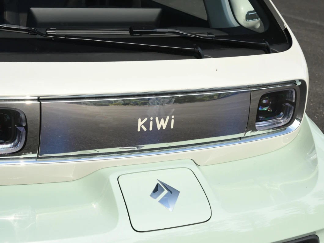 Mini Electric Car, 3 Doors, 4 Seats, 105 km/h