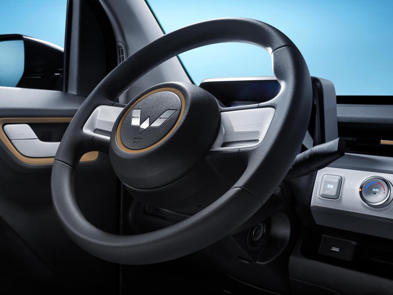 2023 Mini Electric Car Wuling Mini New Energy Vehicle 2023 Mini Electric Car Wuling Mini New Energy Vehicle