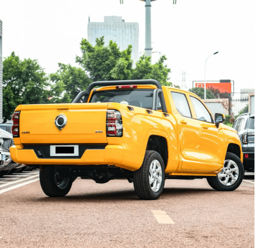 2023 Pickup with Cheap Price with Airbags and Seat-Heating Diesel Fuel Car