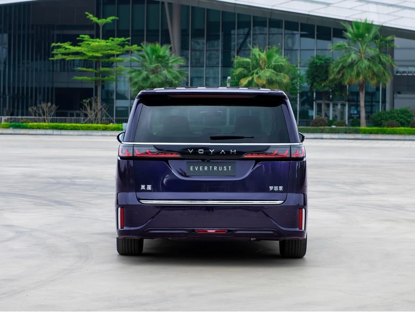 Voyah MPV Car, Propose+Rear, 5 Doors, 7 Seats, 200 km/h