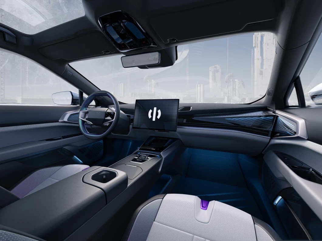 2022 New 600 km Hatchback Electric Vehicle EV Car