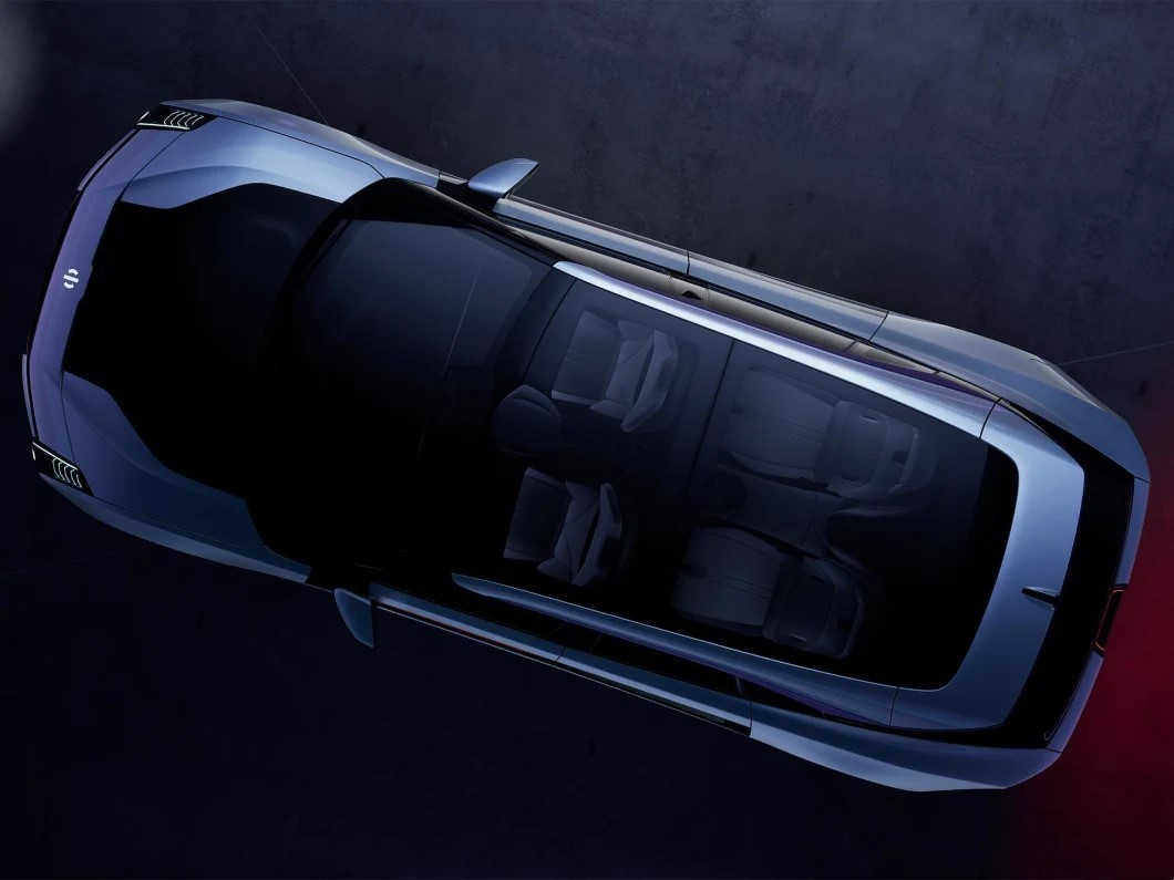 2022 New 600 km Hatchback Electric Vehicle EV Car