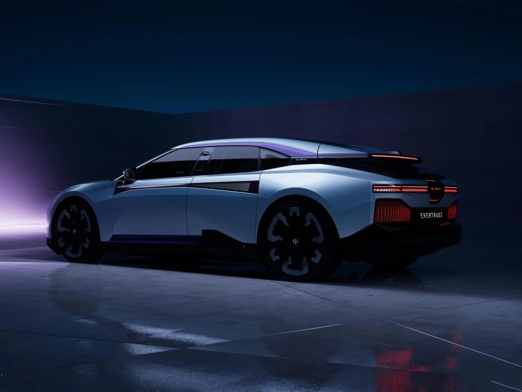 2022 New 600 km Hatchback Electric Vehicle EV Car