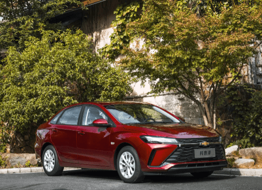 Chevrolet Monza with Sunroof Good Performance Electric Vehicle