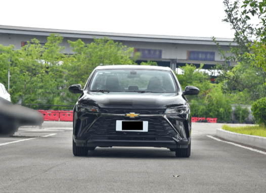 Chevrolet Monza with Sunroof Good Performance Electric Vehicle