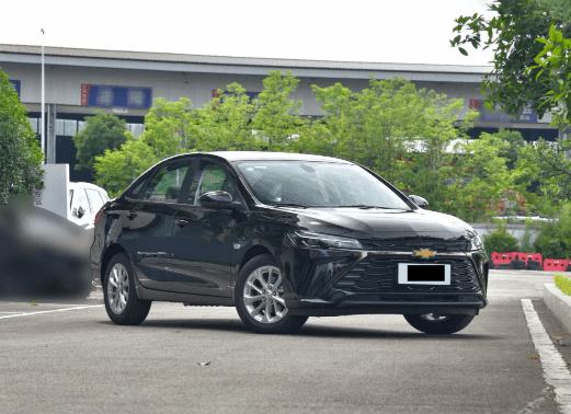 Chevrolet Monza with Sunroof Good Performance Electric Vehicle