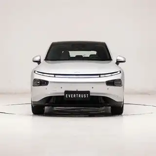 Xpeng P7 Pure Energy Vehicle 4 Doors 5 Seats Super-car like Electric car