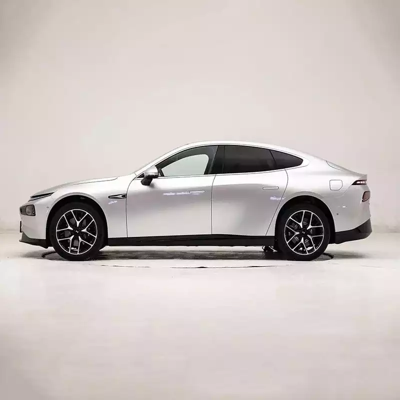 Xpeng P7 Made in China Sports Like Left-Hand Pure Electric Car
