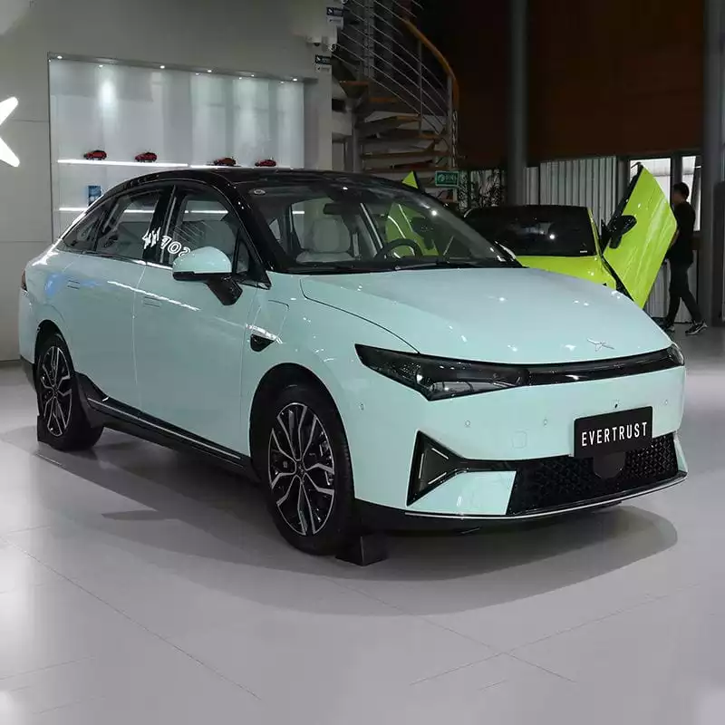 Xpeng P5 Made in China 2023 Version with Cheap Price Pure Electric Car